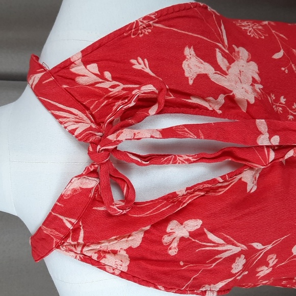 Gentle Fawn red flowy floral halter sleeveless top, size small - Picture 8 of 11